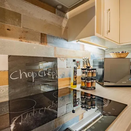 Harbour View Apartment